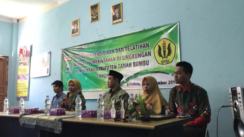 Penutupan Kegiatan Pendidikan Dan Pelatihan Akuntansi Pemerintahan di Lingkungan Pemerintah Kabupaten Tanah Bumbu