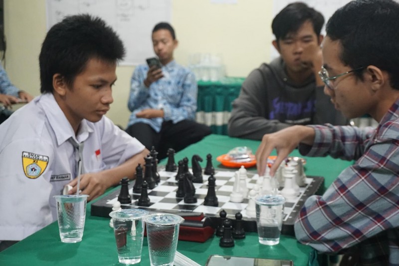 Korps Raiden dan STIE Nasional Banjarmasin Sukses Gelar Turnamen Catur Antar Perguruan Tinggi dan SMA