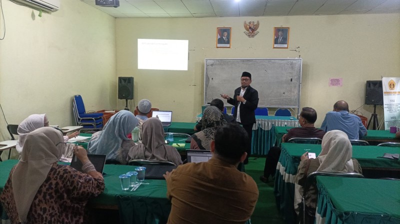 Rapat Pimpinan STIE Nasional Banjarmasin Bahas Arah Kepemimpinan Baru dan Kebijakan Strategis 2026